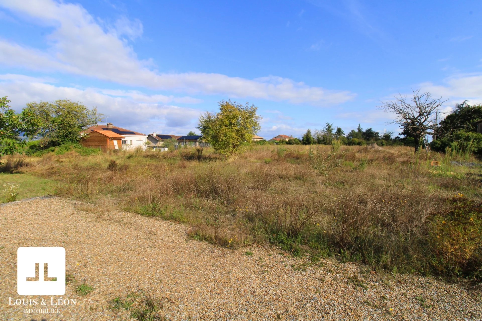 Terrain 1 013 m² – POMMIERS