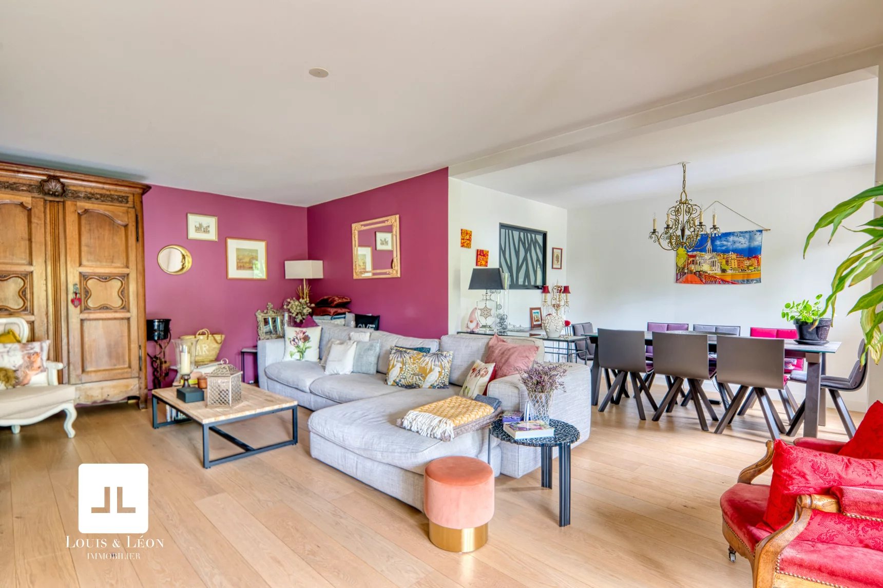 Spacieux T4 de 133 m2 avec terrasses, garage et caves