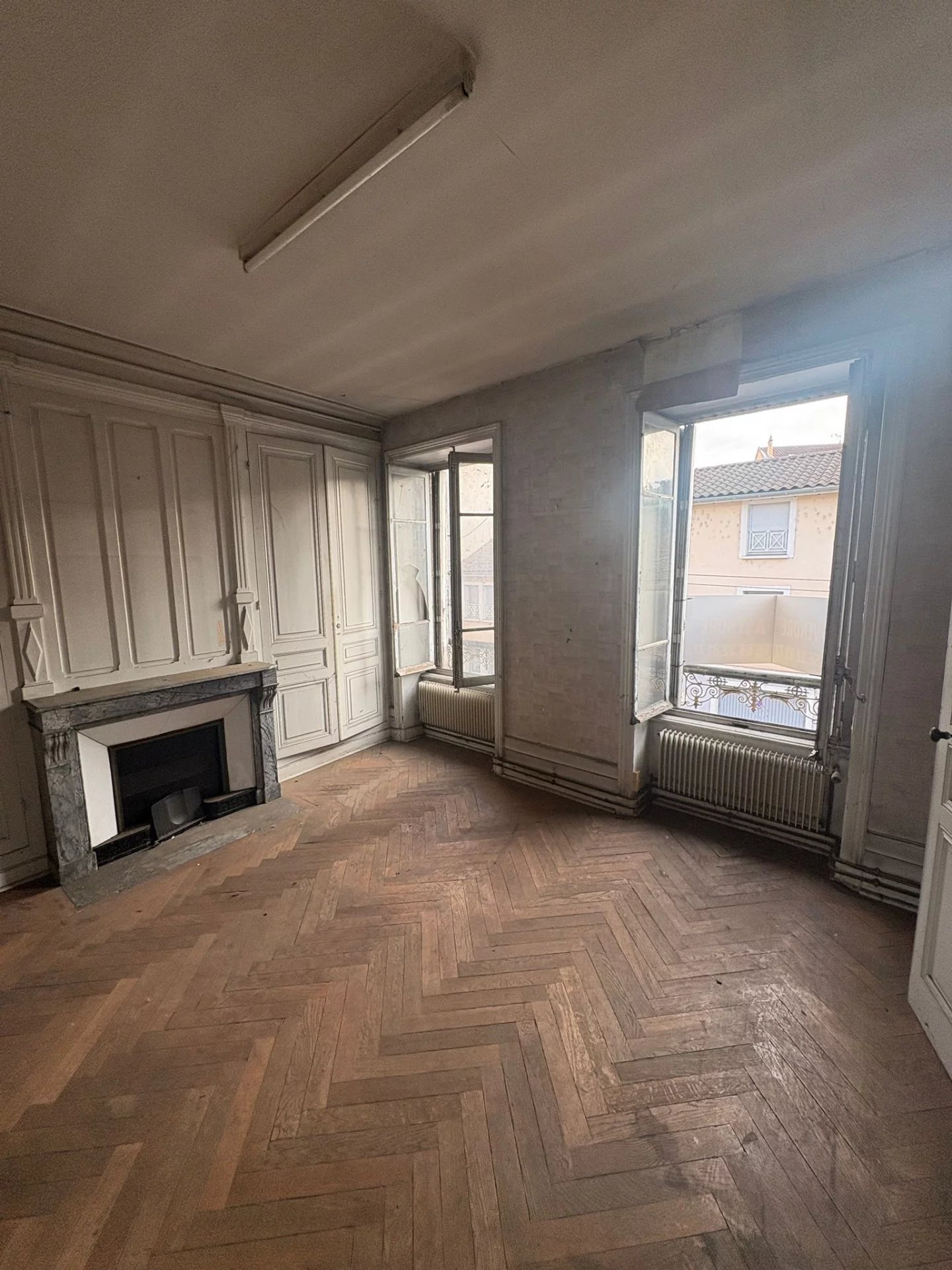 Plateau de 39 m² à fort cachet – Idéal investissement ou projet sur-mesure