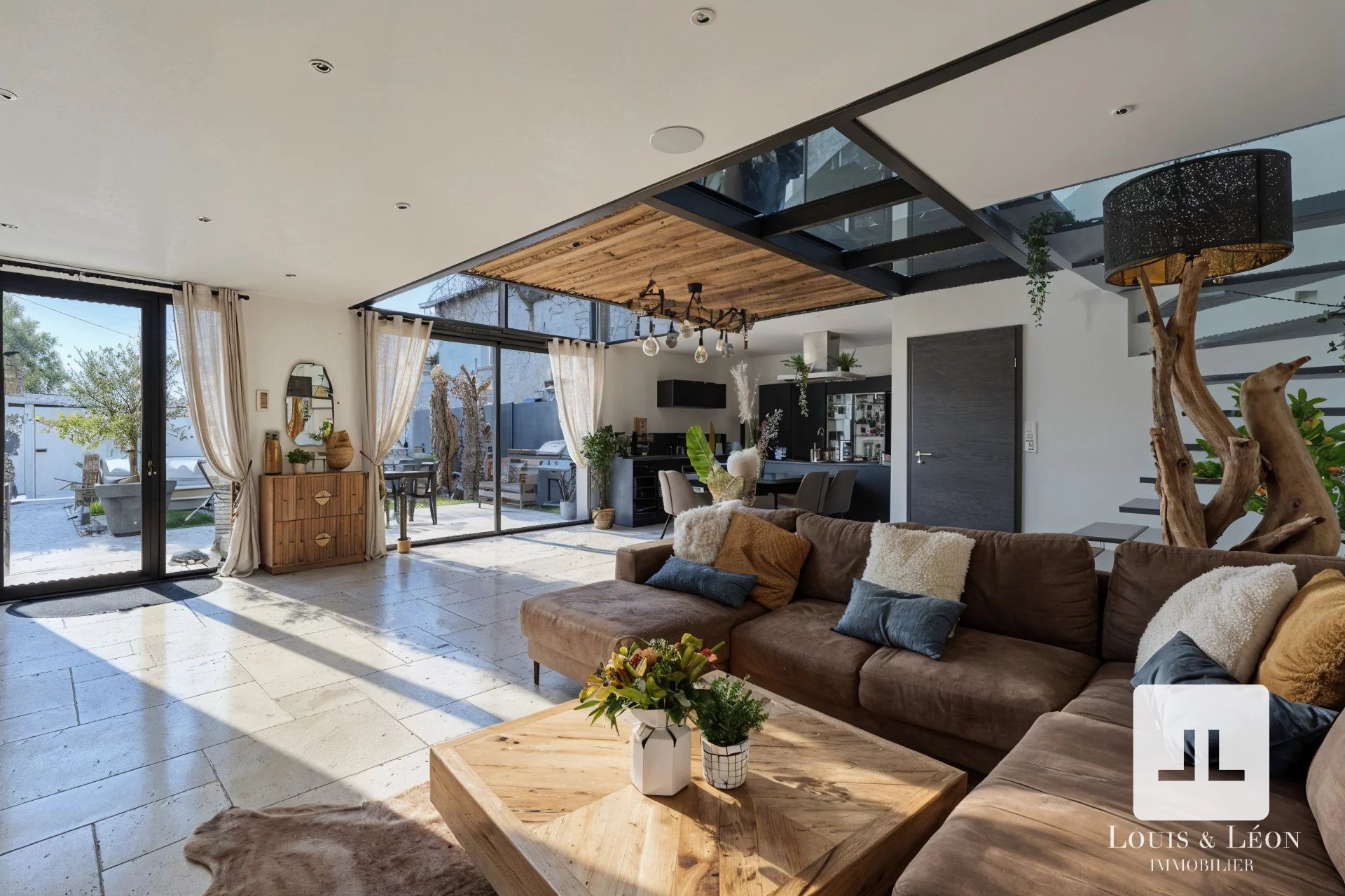 Maison rénovée de 128 m² – 3 chambres – Piscine – Prestations de qualité