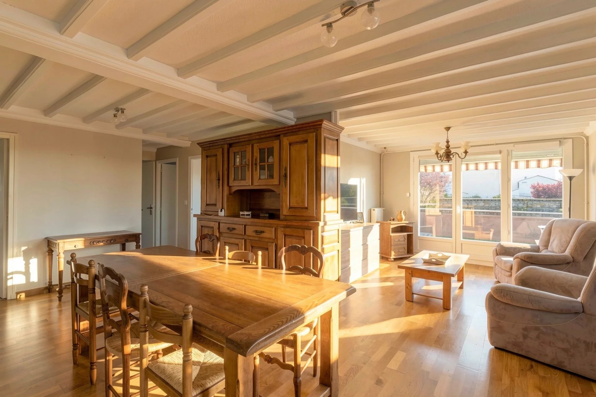 VILLEFRANCHE-SUR-SAÔNE – CENTRE-VILLE | APPARTEMENT T4 (POSSIBLE T5) AVEC TERRASSE