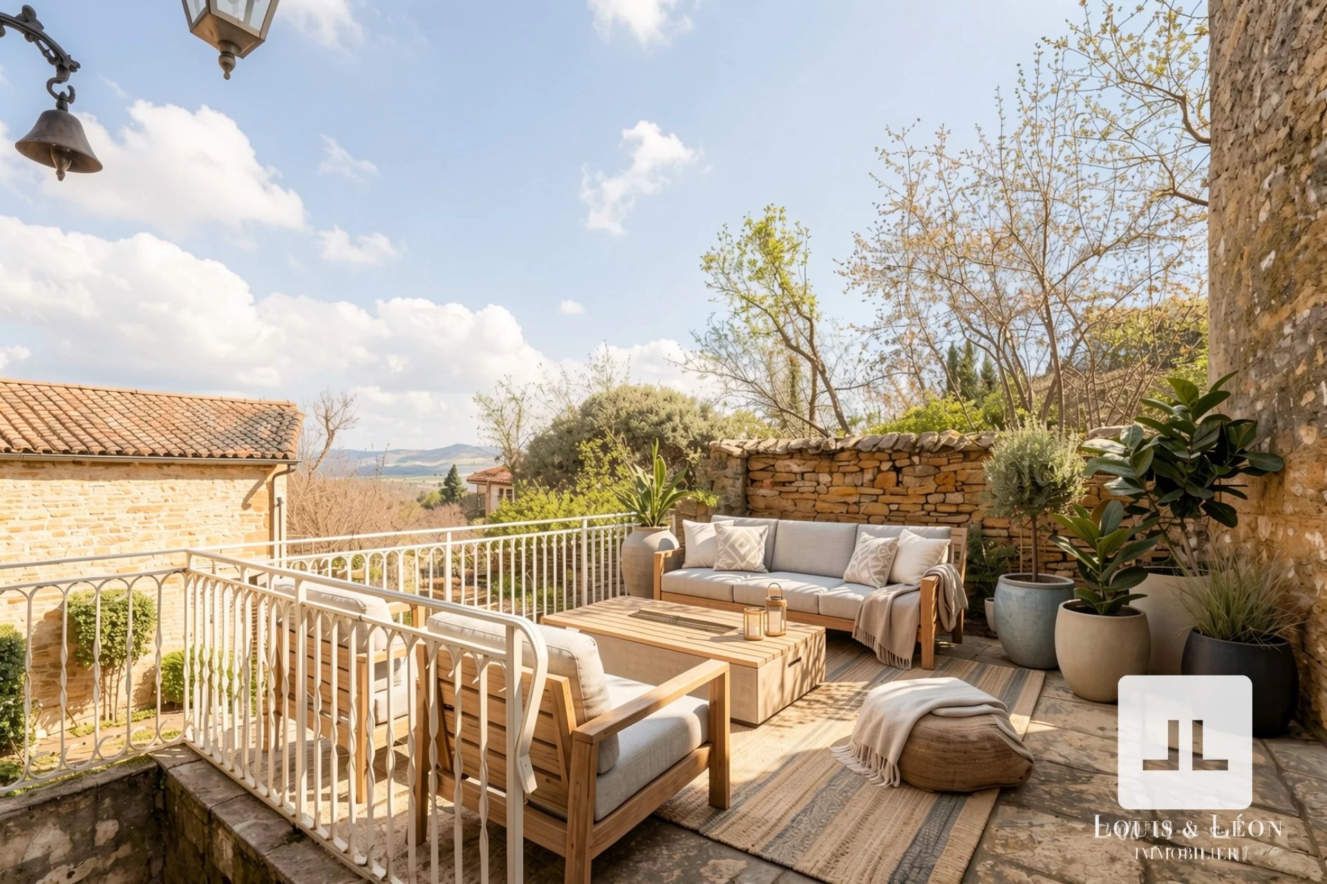 Véritable maison de famille au cœur de Charnay