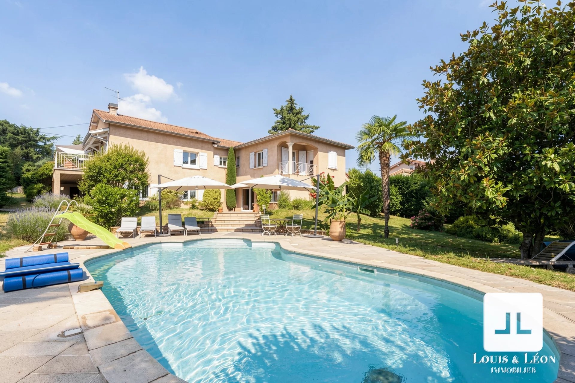 Propriété d&rsquo;exception – 200 m² habitables au cœur d&rsquo;un parc paysager de 2 000 m²